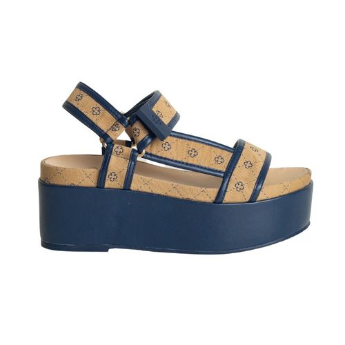 Sandália Feminino Anabela Capodarte 4016477