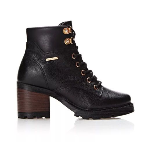 Bota Feminina Coturno Em Couro Pegada Preta