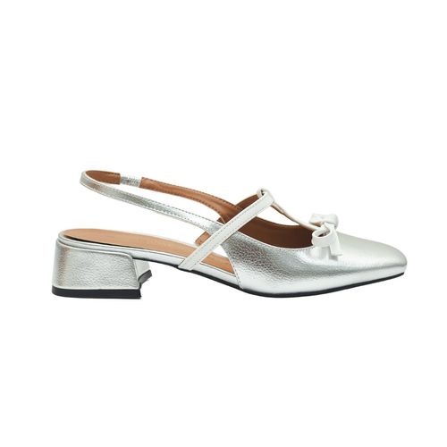 Sapato Lacé Slingback Dayane Magalhães Prata E Branco